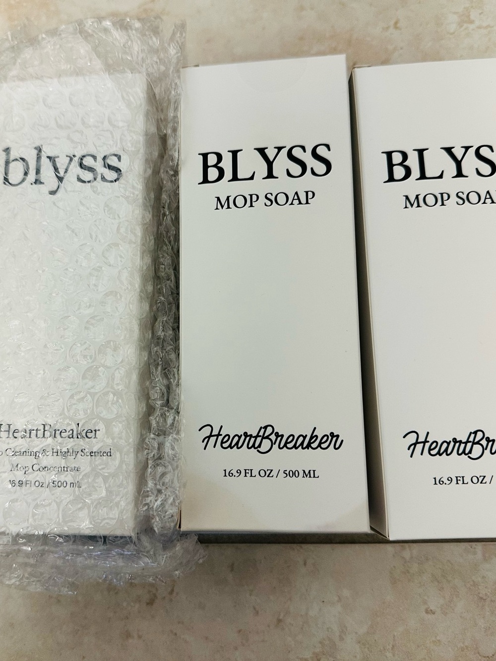 Blyss HeartBreaker Mop Soap - White